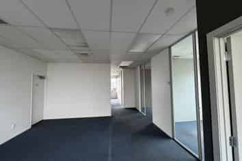 TIDY GROUND FLOOR CONSTELLATION DRIVE OFFICE 
