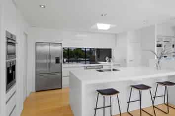 272 Cannon Hill Crescent, Mount Pleasant