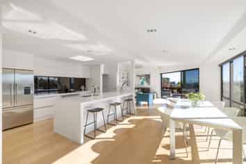 272 Cannon Hill Crescent, Mount Pleasant