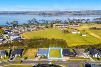 25 Tahuna Minhinnick Drive, Glenbrook