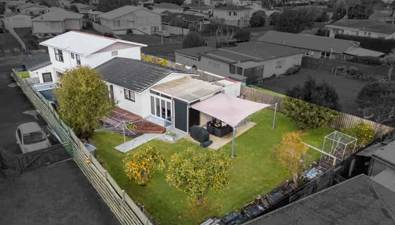 21 Tatariki Street, Rosehill