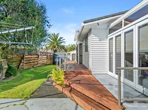 21 Tatariki Street, Rosehill