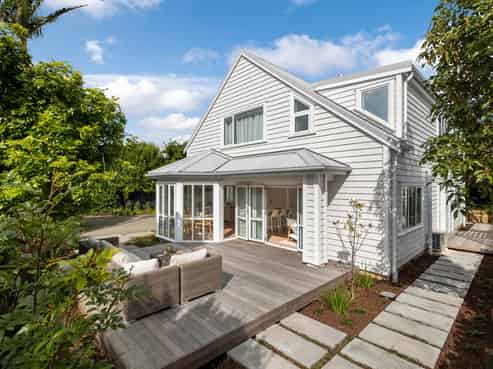 1 William Bond Street, Devonport