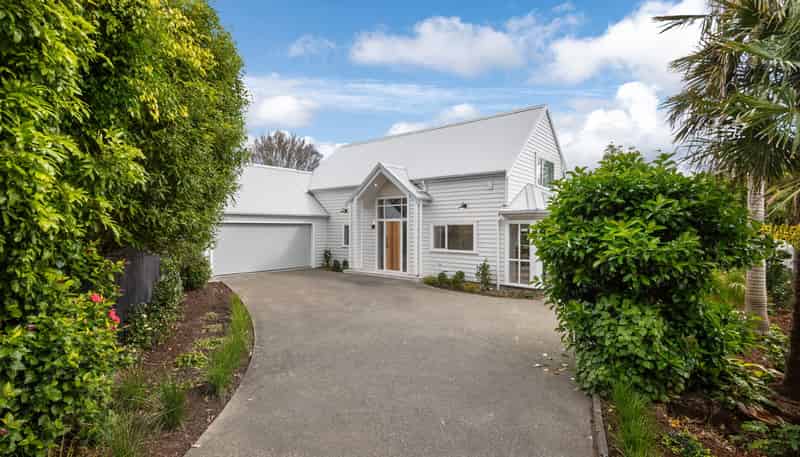1 William Bond Street, Stanley Point, Devonport