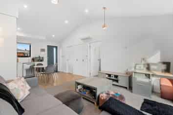 4/103 Factory Road, Mosgiel