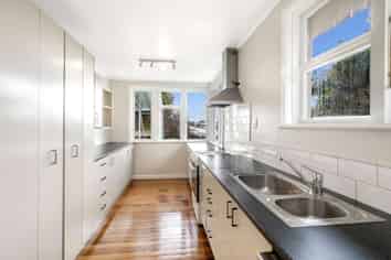 73 Murphy Street , Strathern