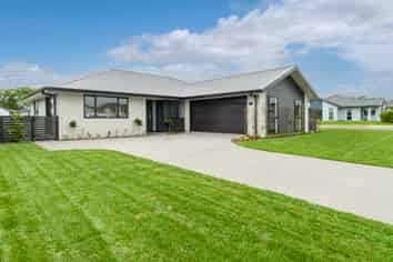 25 Arran Drive, Katikati