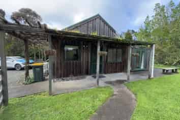 Auckland - Address withheld