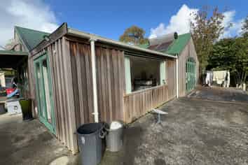 Auckland - Address withheld
