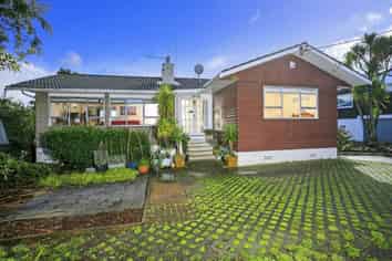 127 Manuka Road, Bayview