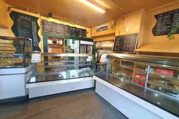 Pt Chev Food Premises – Ex-Bakery