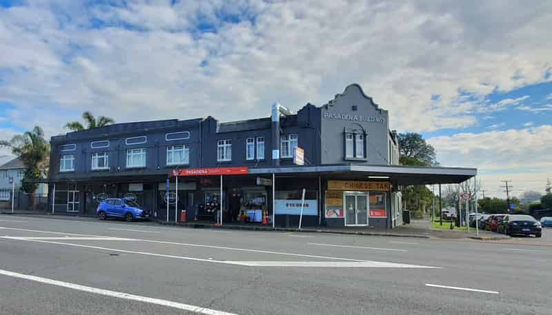 1043-1049 Great North Road, Point Chevalier