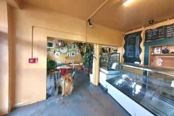 Pt Chev Food Premises – Ex-Bakery