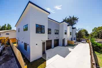 35C Christmas Road, Manurewa East