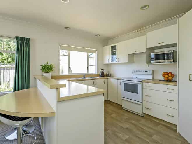 1B Knightsbridge Place, Taradale
