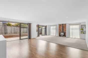 29 Petries Road, Woodend