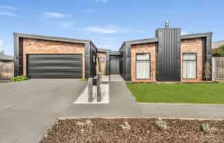 29 Petries Road, Woodend