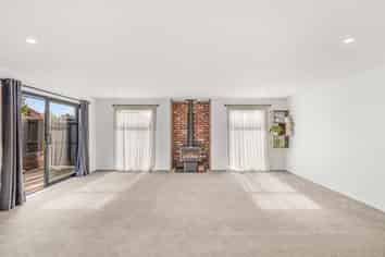 29 Petries Road, Woodend