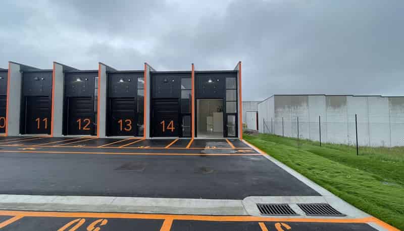 15/90a Hobsonville Road, Hobsonville