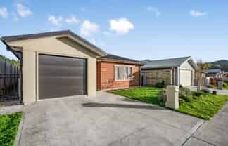 18 Brian Hughes Road, Wainuiomata