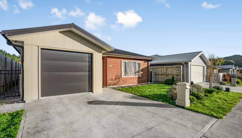 18 Brian Hughes Road, Wainuiomata