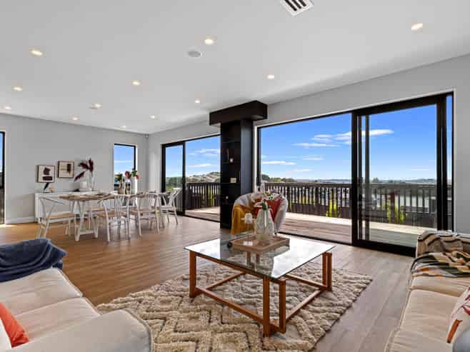 37 Kikorangi Drive, Orewa