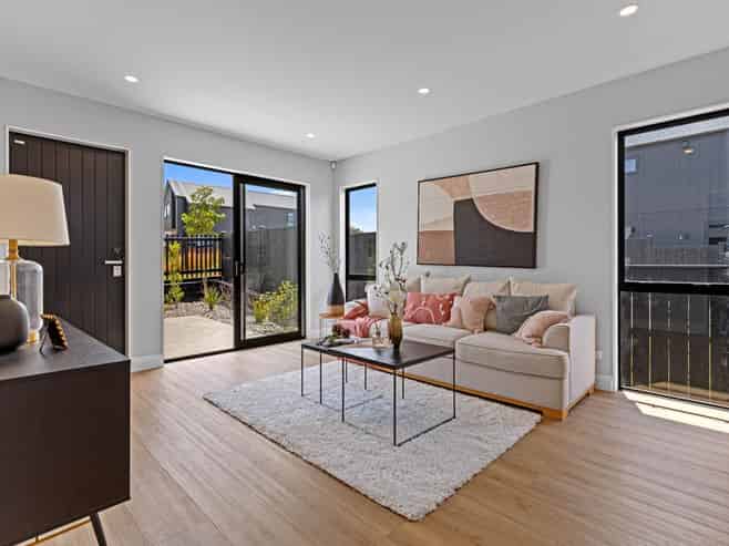 37 Kikorangi Drive, Orewa