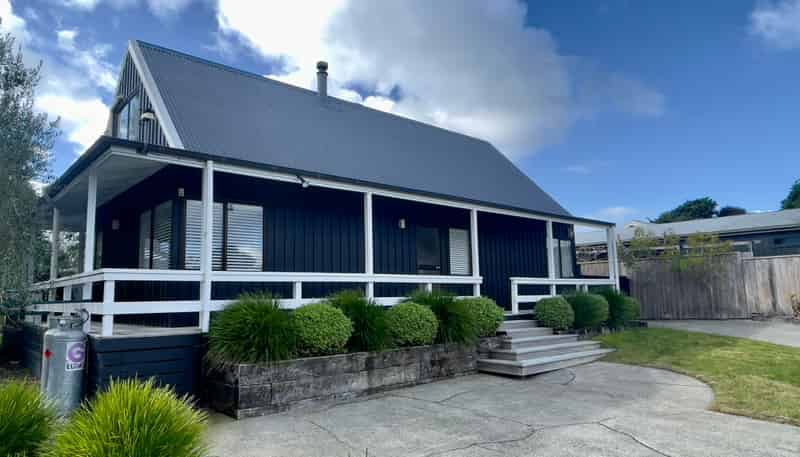 102 Karaka Place, Matarangi