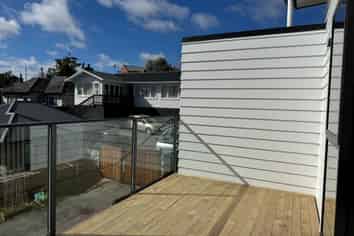 6C Millbrook Road, Henderson