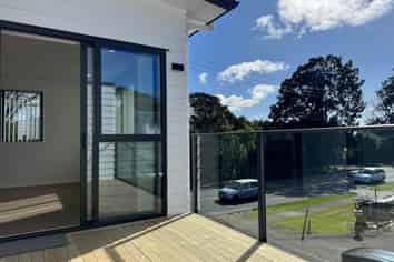 6C Millbrook Road, Henderson