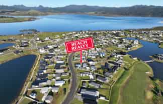  125 Ngaio Drive, Matarangi