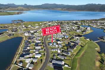  125 Ngaio Drive, Matarangi