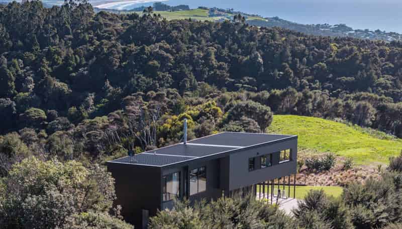 102 The Ridge, Langs Beach