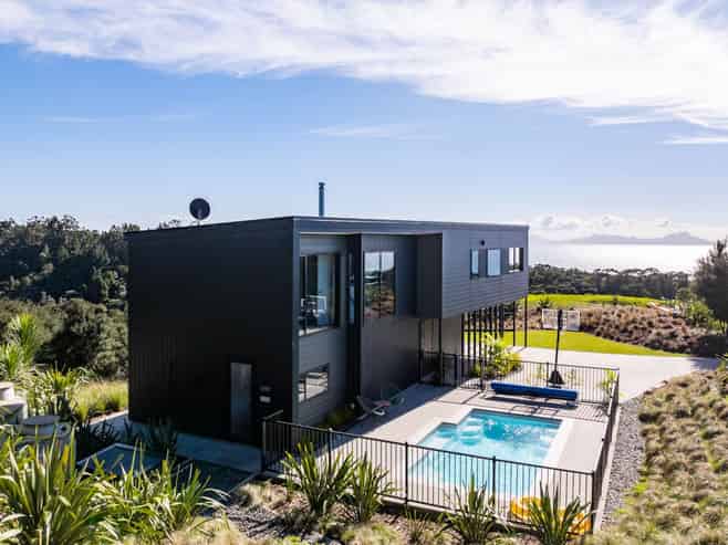 102 The Ridge, Langs Beach