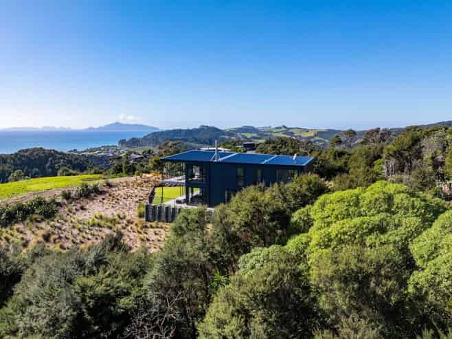 102 The Ridge, Langs Beach