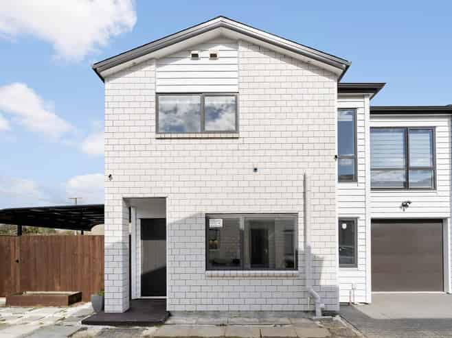 22A Survila Street, Takanini