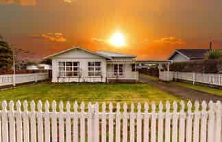 9 Princes Street, Levin