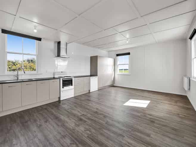 39 Auroa Road, Manaia