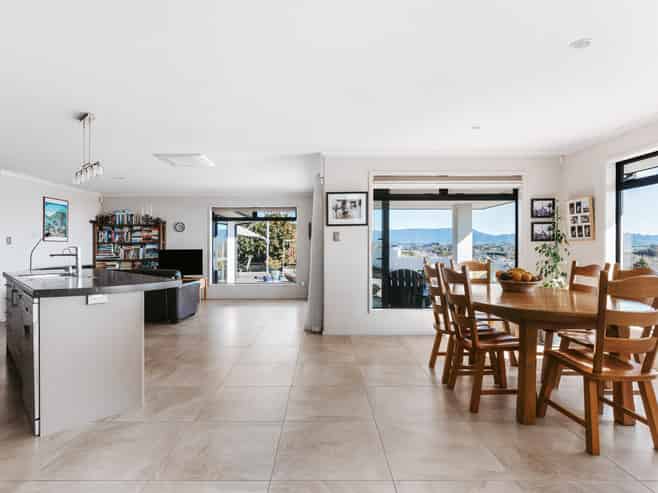 35 Holyoake Terrace, Omokoroa