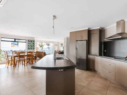 35 Holyoake Terrace, Omokoroa