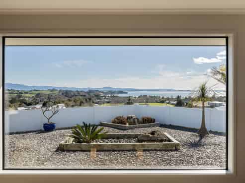 35 Holyoake Terrace, Omokoroa