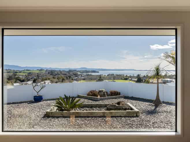 35 Holyoake Terrace, Omokoroa