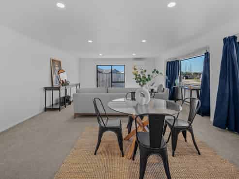 1 Molesworth Street, Carterton