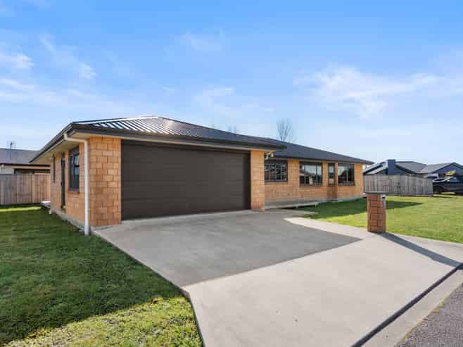 1 Molesworth Street, Carterton