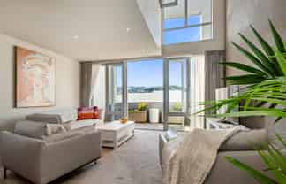 2/220 Jackson Street, Petone