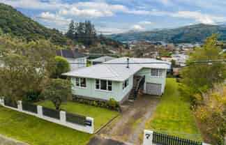 7 Reid Road, Wainuiomata
