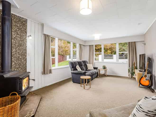 7 Reid Road, Wainuiomata