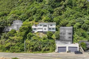 515 Marine Drive, Eastbourne
