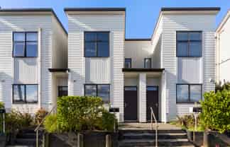 50 Fenchurch Street, Waiotaiki Bay