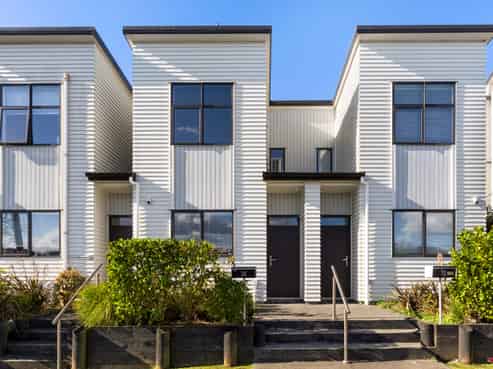 50 Fenchurch Street, Waiotaiki Bay